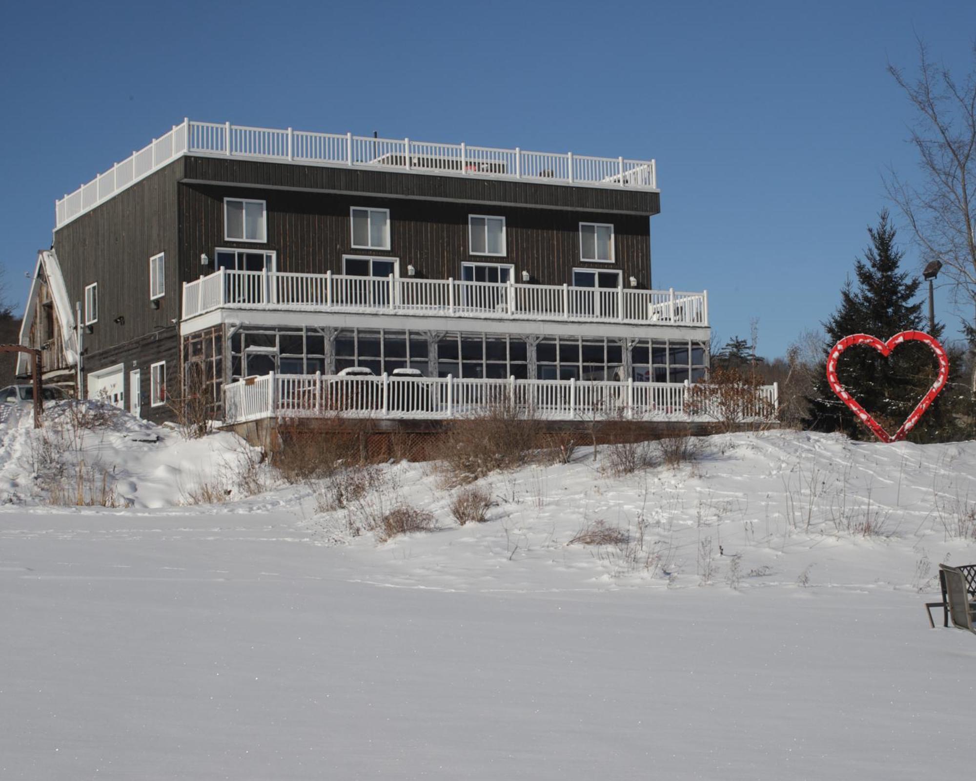 Lac Sainte-Marie Resort Lac Ste-Marie מראה חיצוני תמונה