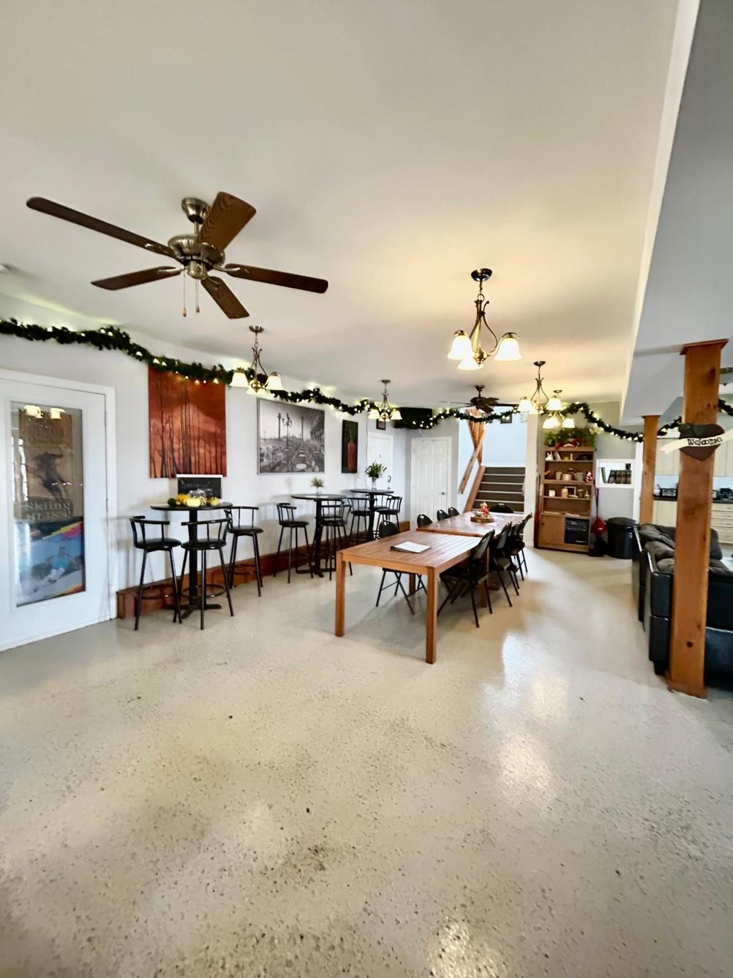 Lac Sainte-Marie Resort Lac Ste-Marie מראה חיצוני תמונה
