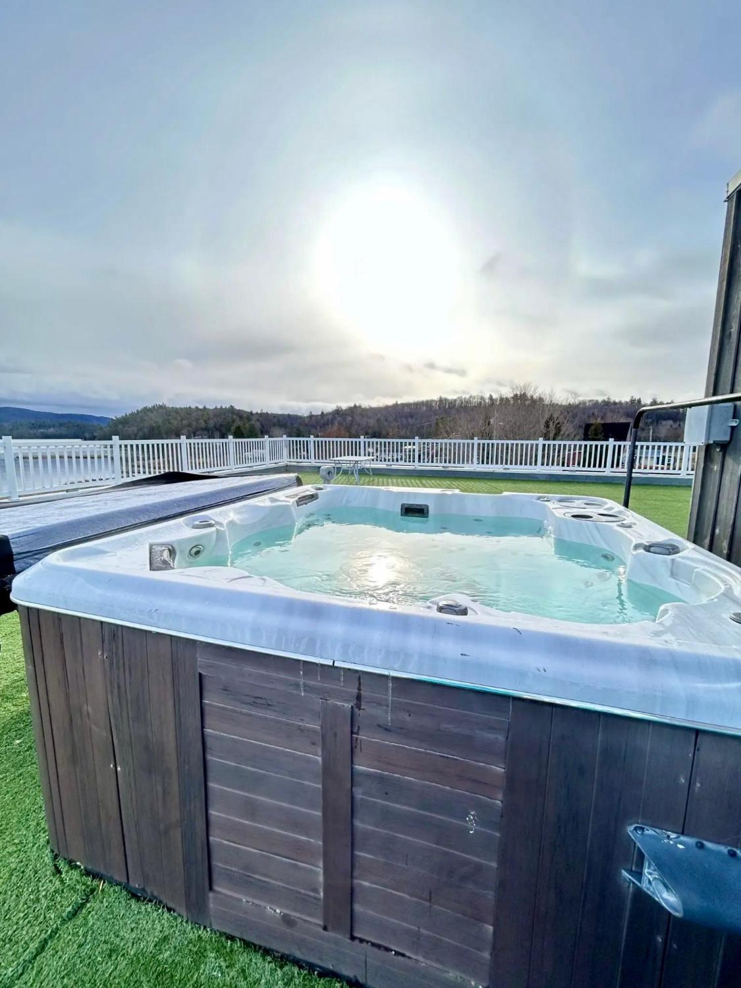 Lac Sainte-Marie Resort Lac Ste-Marie מראה חיצוני תמונה